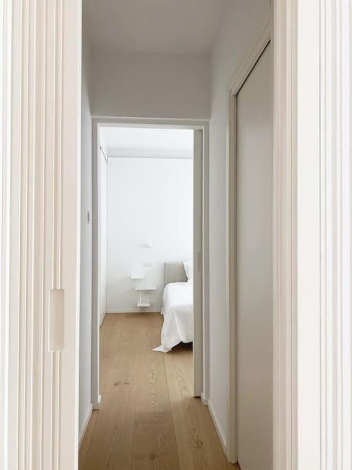 The Window On The Theatre And The Cathedral - Luxury Apartment 코모 외부 사진