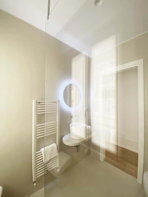 The Window On The Theatre And The Cathedral - Luxury Apartment 코모 외부 사진